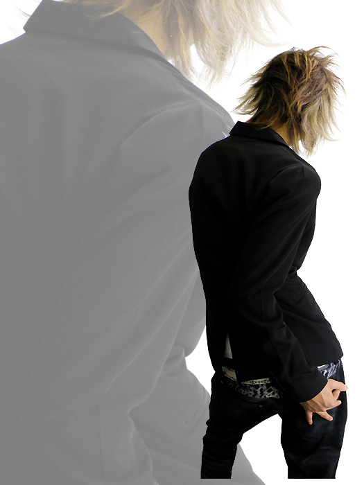 LA GATE�i�G���G�[�Q�[�g�j�W���P�b�g